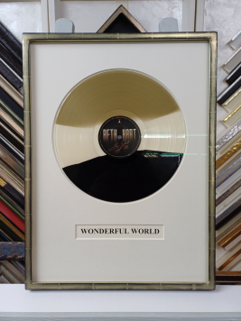 Vinyl schallplatte einrahmen mit passepartout